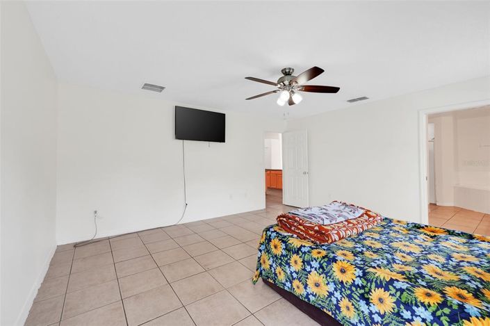 Image No.22-4 Bed Property for sale