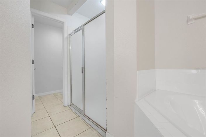 Image No.24-4 Bed Property for sale