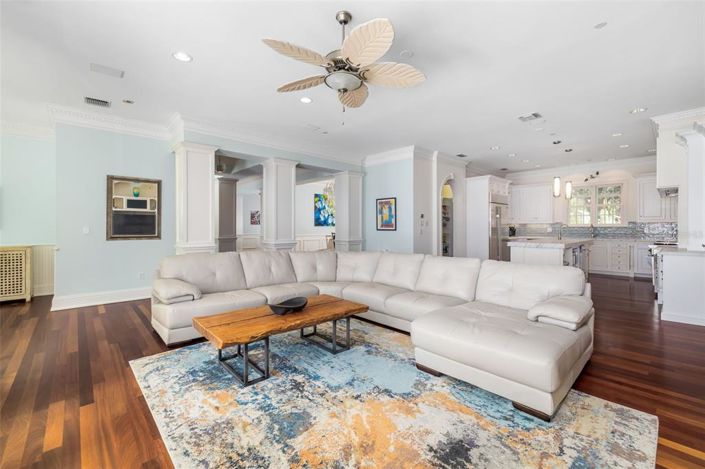 Image No.25-4 Bed Property for sale