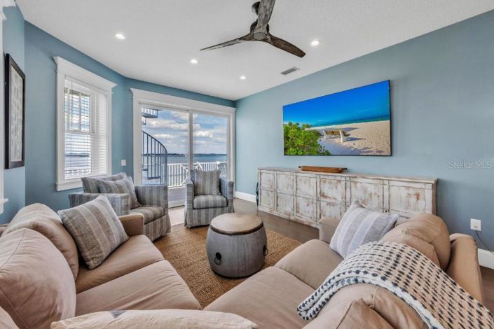 Image No.23-5 Bed Property for sale