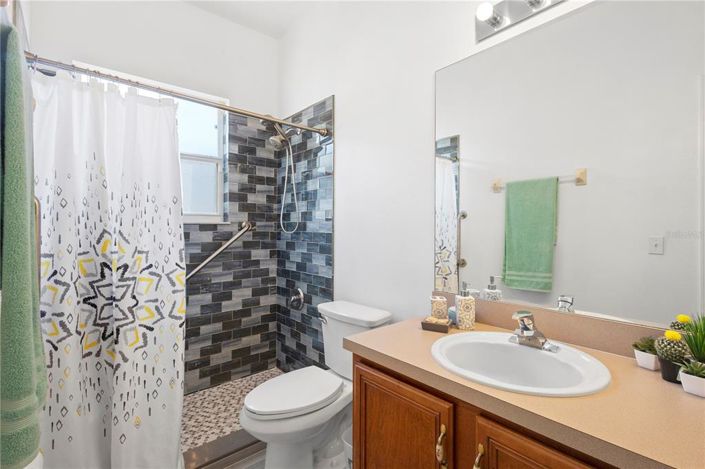 Image No.15-4 Bed Property for sale