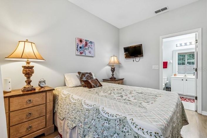 Image No.16-4 Bed Property for sale