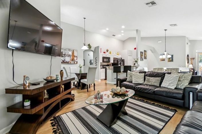 Image No.6-4 Bed Property for sale