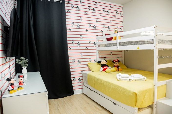 Image No.17-4 Bed Property for sale