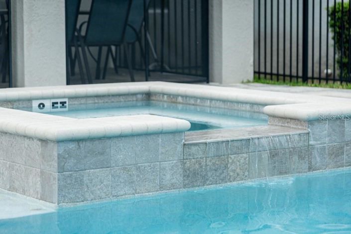 Image No.39-4 Bed Property for sale