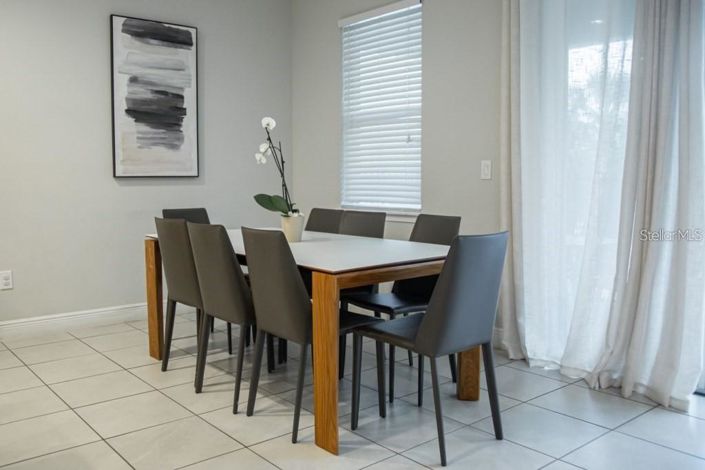 Image No.6-4 Bed Property for sale