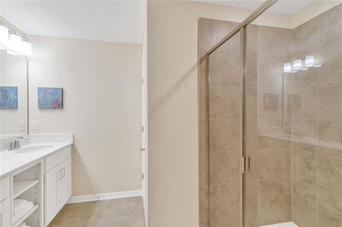 Image No.12-2 Bed Property for sale