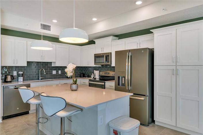 Image No.7-2 Bed Property for sale