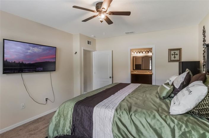 Image No.20-5 Bed Property for sale