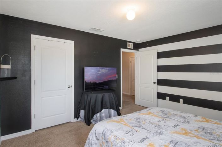 Image No.23-5 Bed Property for sale