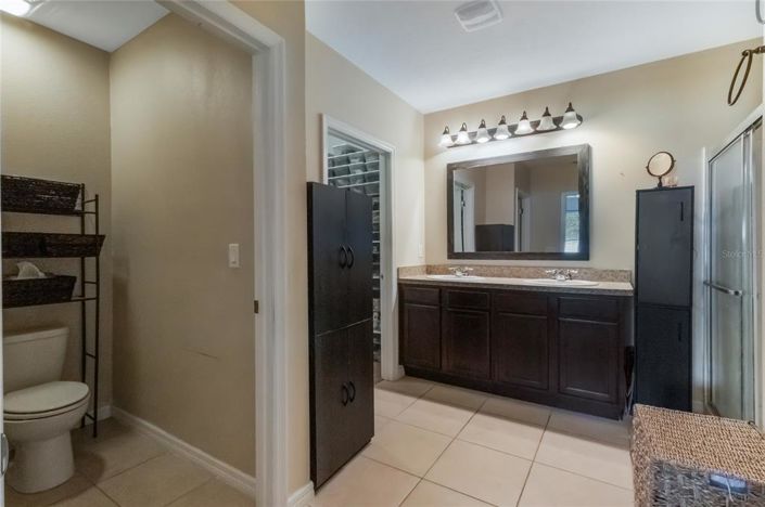 Image No.31-5 Bed Property for sale