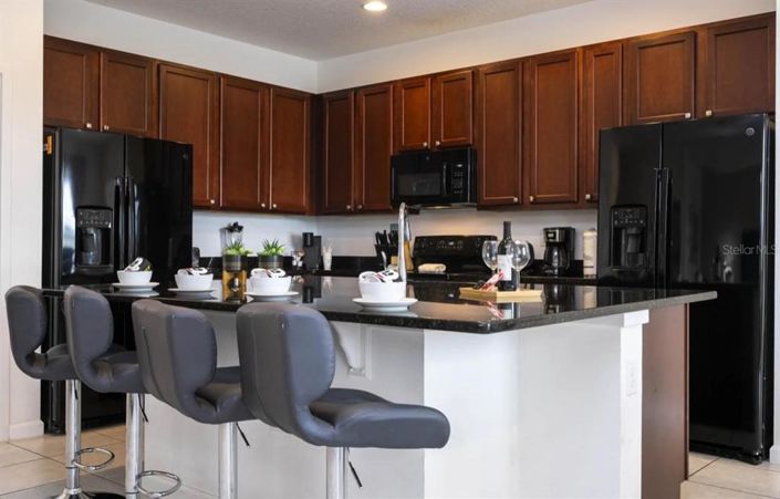 Image No.13-8 Bed Property for sale