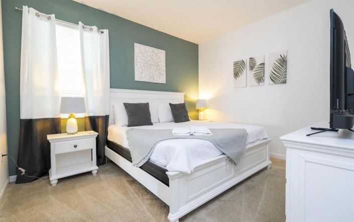 Image No.25-8 Bed Property for sale