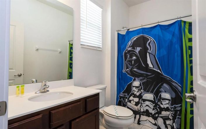 Image No.30-8 Bed Property for sale