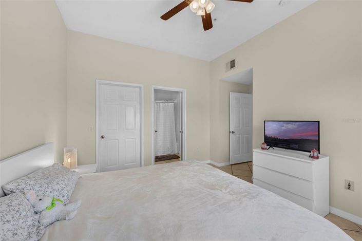 Image No.16-3 Bed Property for sale