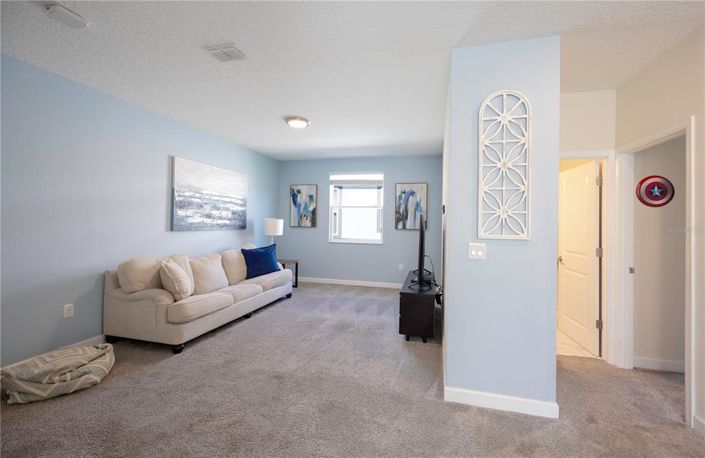 Image No.13-6 Bed Property for sale