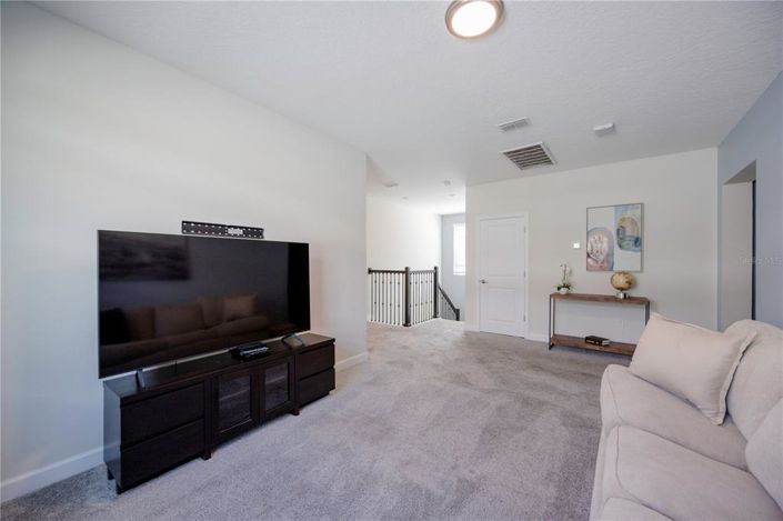 Image No.15-6 Bed Property for sale