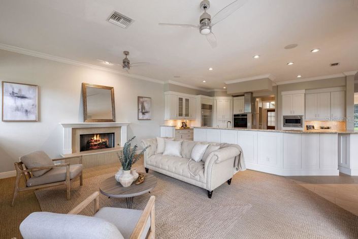 Image No.23-4 Bed Property for sale