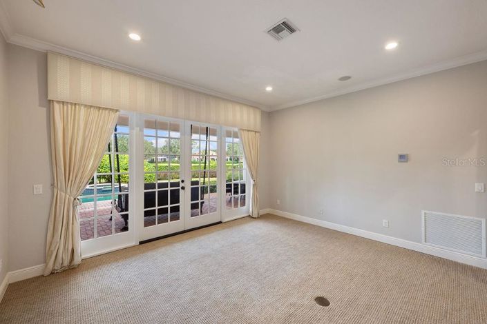 Image No.26-4 Bed Property for sale