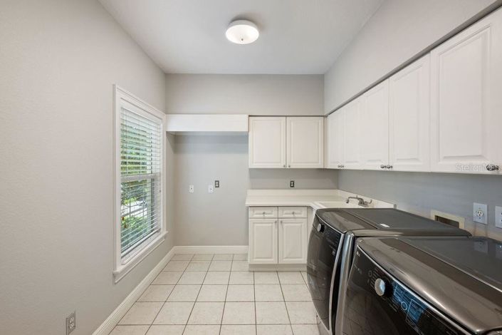 Image No.45-4 Bed Property for sale