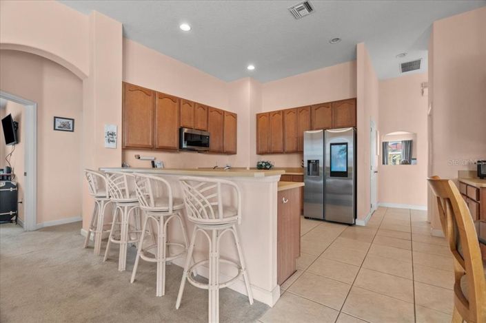 Image No.10-4 Bed Property for sale