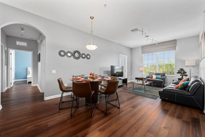 Image No.18-3 Bed Property for sale