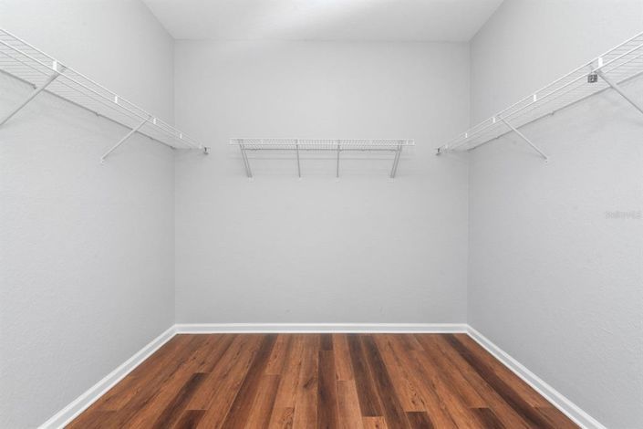 Image No.26-3 Bed Property for sale