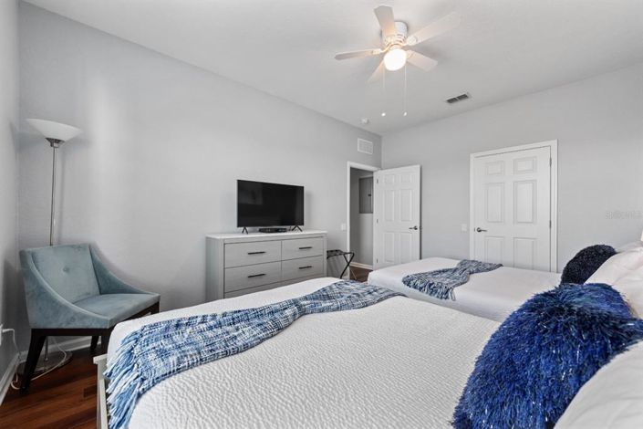 Image No.31-3 Bed Property for sale