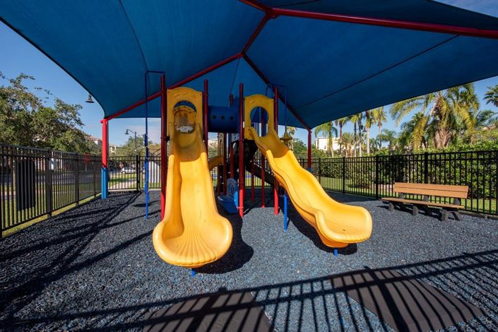 Image No.47-3 Bed Property for sale