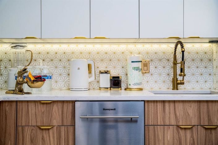 Image No.9-1 Bed Property for sale