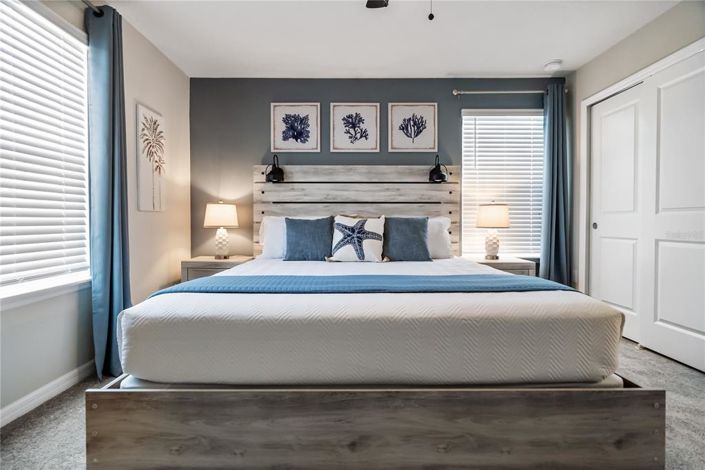 Image No.24-7 Bed Property for sale