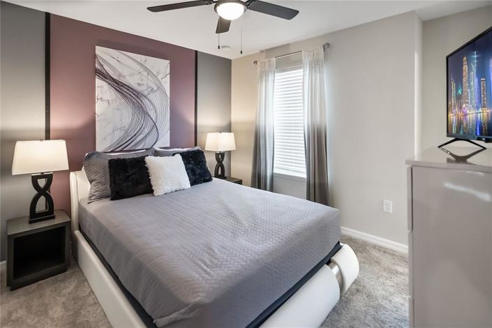 Image No.27-7 Bed Property for sale