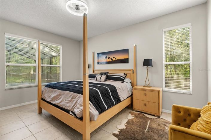 Image No.16-7 Bed Property for sale