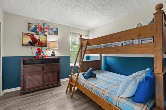 Image No.26-7 Bed Property for sale