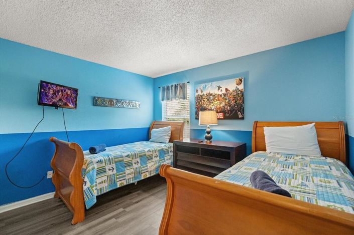 Image No.31-7 Bed Property for sale