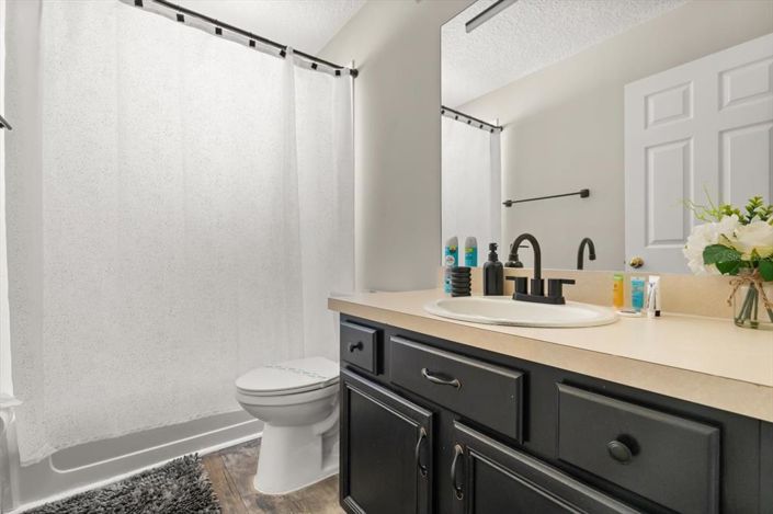 Image No.34-7 Bed Property for sale