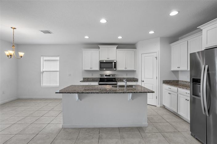 Image No.18-4 Bed Property for sale