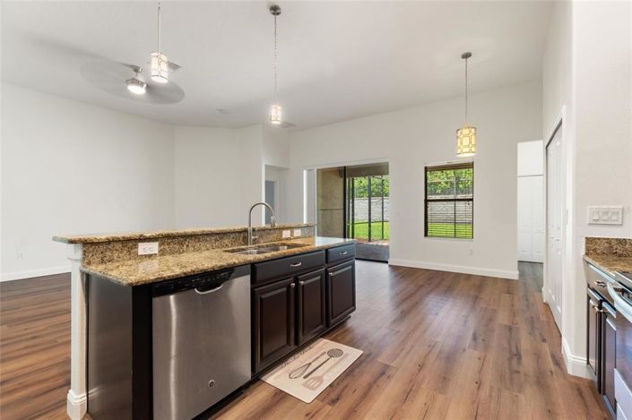 Image No.13-4 Bed Property for sale