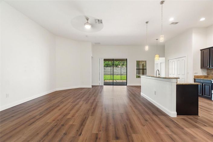 Image No.15-4 Bed Property for sale