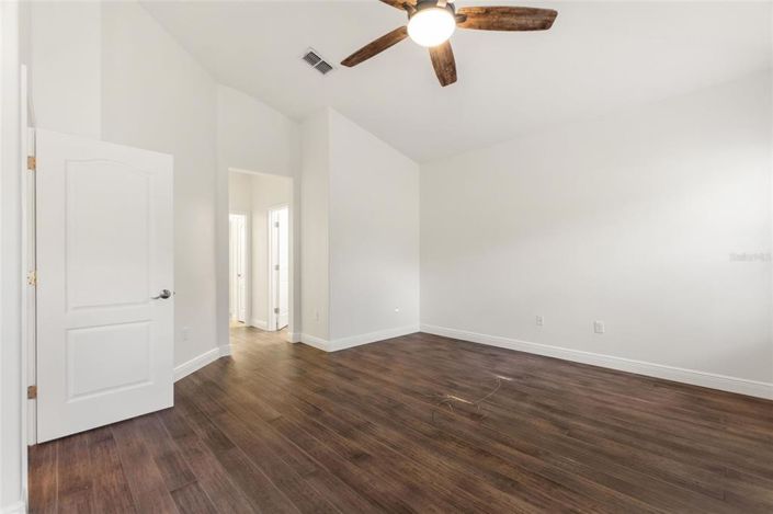 Image No.18-4 Bed Property for sale