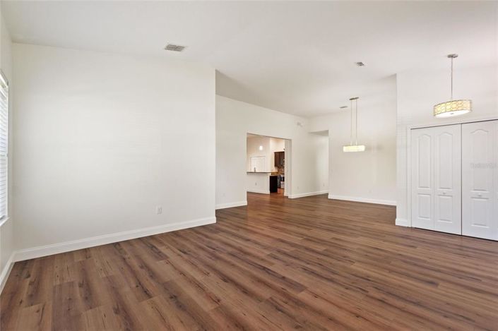 Image No.5-4 Bed Property for sale