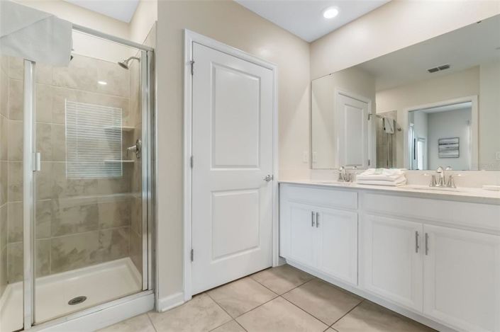 Image No.21-2 Bed Property for sale