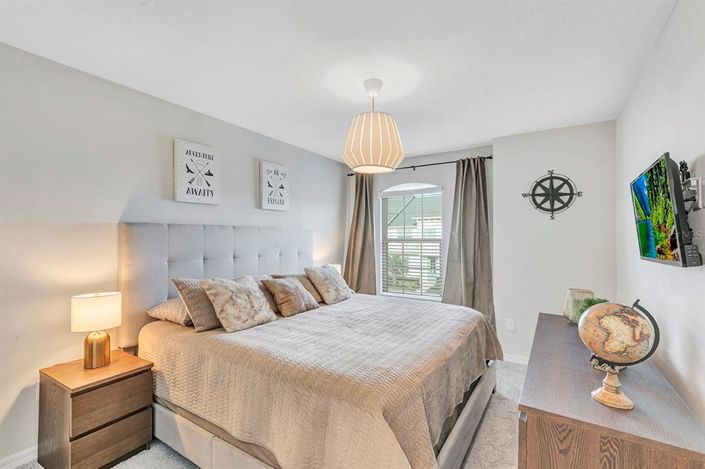 Image No.14-5 Bed Townhouse for sale