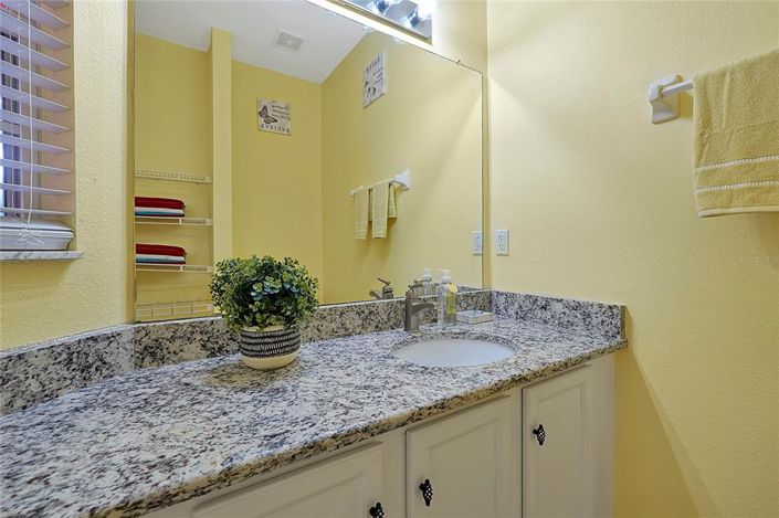 Image No.23-3 Bed Townhouse for sale