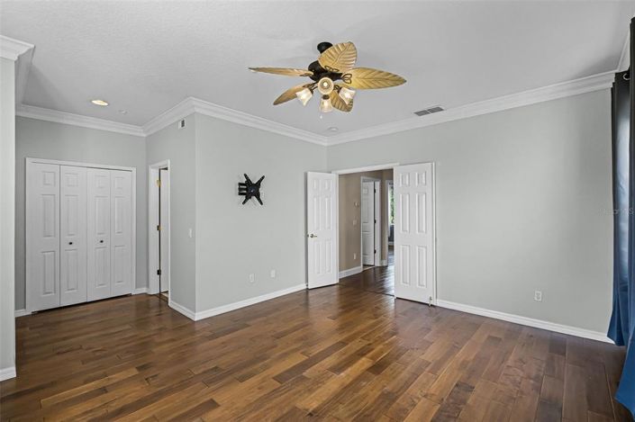 Image No.18-4 Bed Townhouse for sale