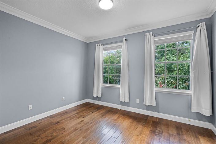 Image No.22-4 Bed Townhouse for sale