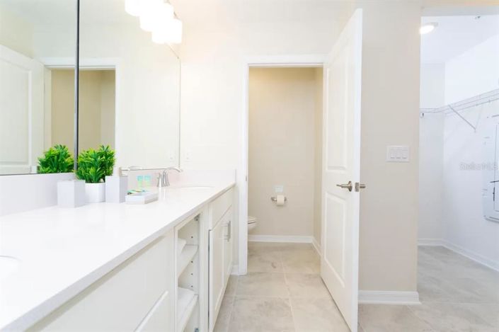 Image No.34-2 Bed Property for sale