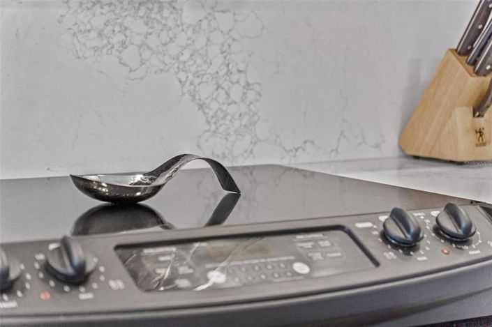 Image No.28-3 Bed Property for sale