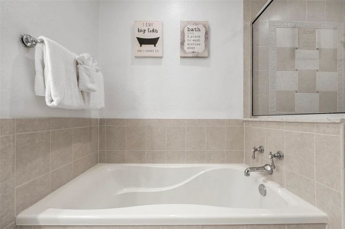 Image No.58-3 Bed Property for sale