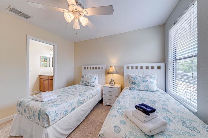 Image No.42-6 Bed Property for sale